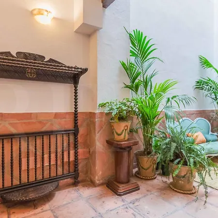 With Balcony In The Heart Of By Rems Apartment *
